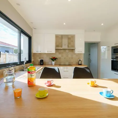 Bourg Avec Jardin Classe 2 Etoiles Pour 6 Personnes Villa Biscarrosse
