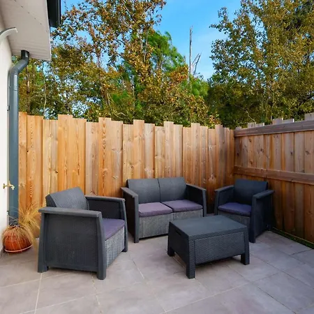 Bourg Avec Jardin Classé 2 étoiles Pour 6 Personnes